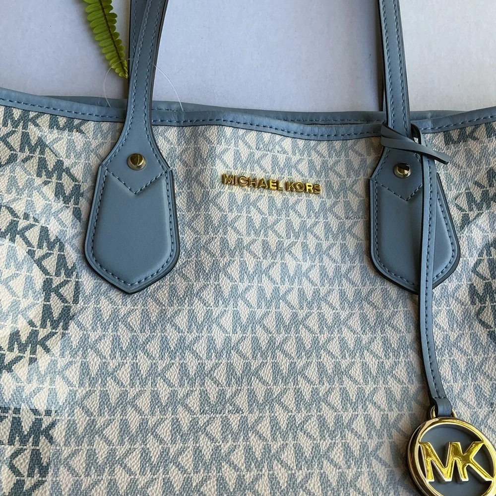 Michael Kors XL Tote Bag Blue Logo EUC - Picture 3 of 5